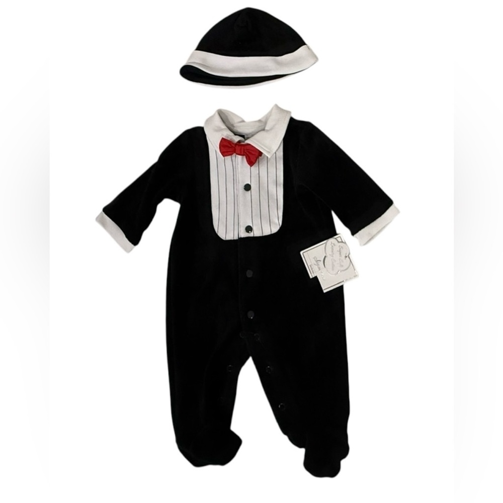 NWT. Little Me Signature, 2 piece set, hat & snap-up sleeper. Size Newborn.